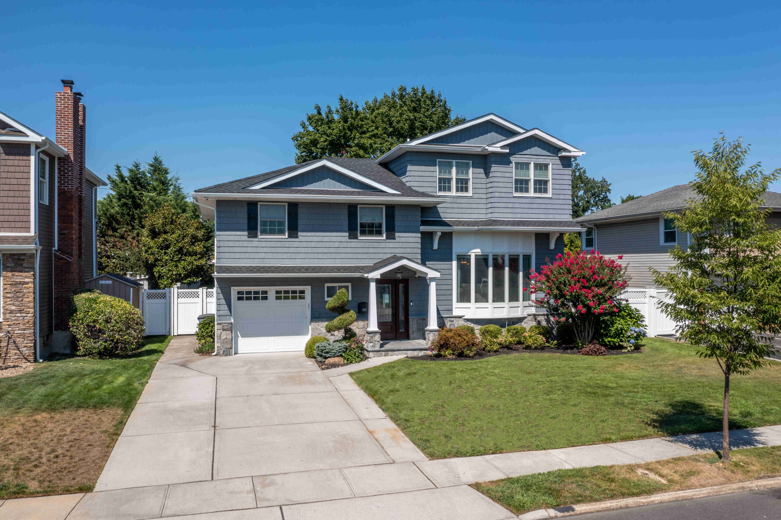 split-level-addition-driveway